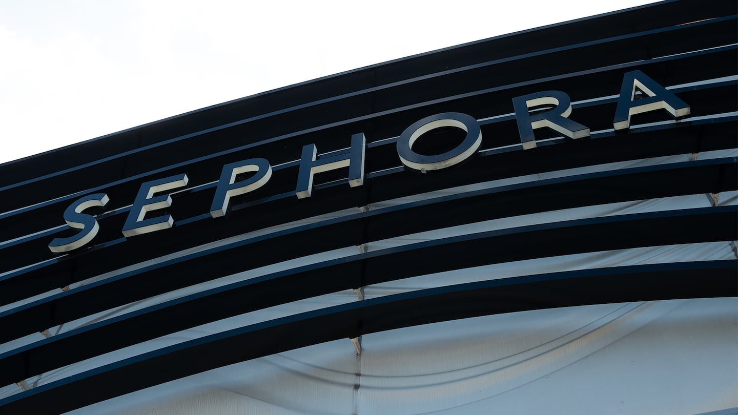 who owns sephora - Ilustrasi 2