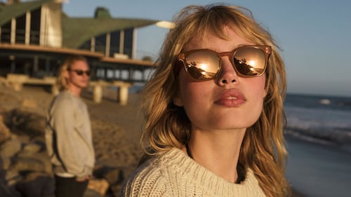 Luxottica Forecasts Strong Growth After Sales Meet Guidance