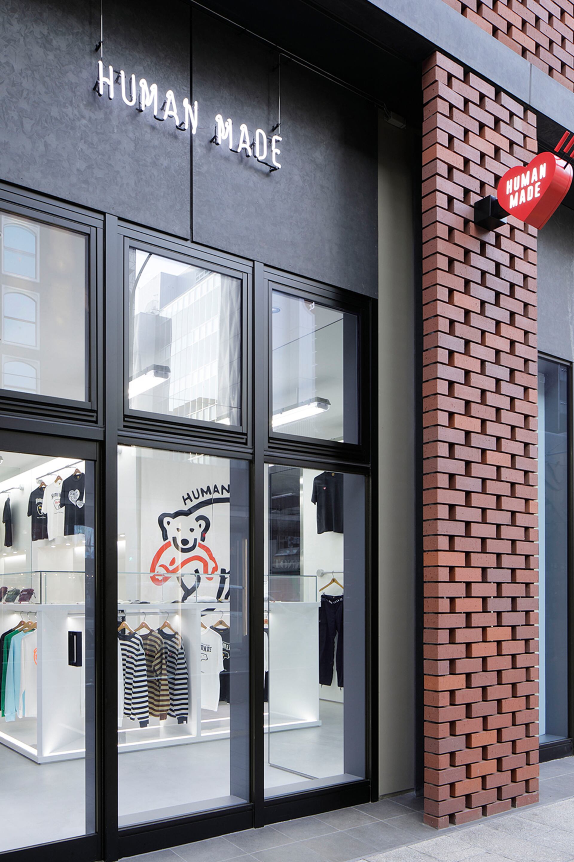 邦楽 TOKYO SUITE Selected by NIGO human made Nigo's Human Made Boosts Tokyo IPO Price | BoF