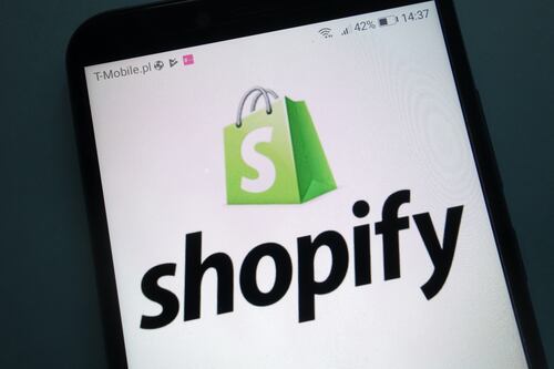 Shopify Forecasts Full-Year Revenue Above Estimates