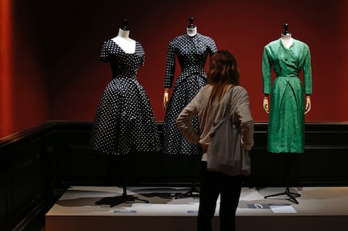 1950's Hourglass Chic Feted at Paris Fashion Museum