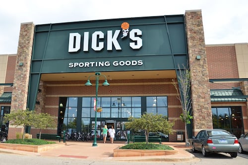 Dick’s Sales Surge as Consumers Snap Up Sporting Goods