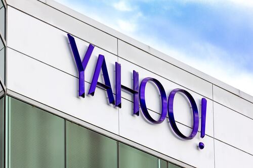 Yahoo to Spin Off Alibaba Stake