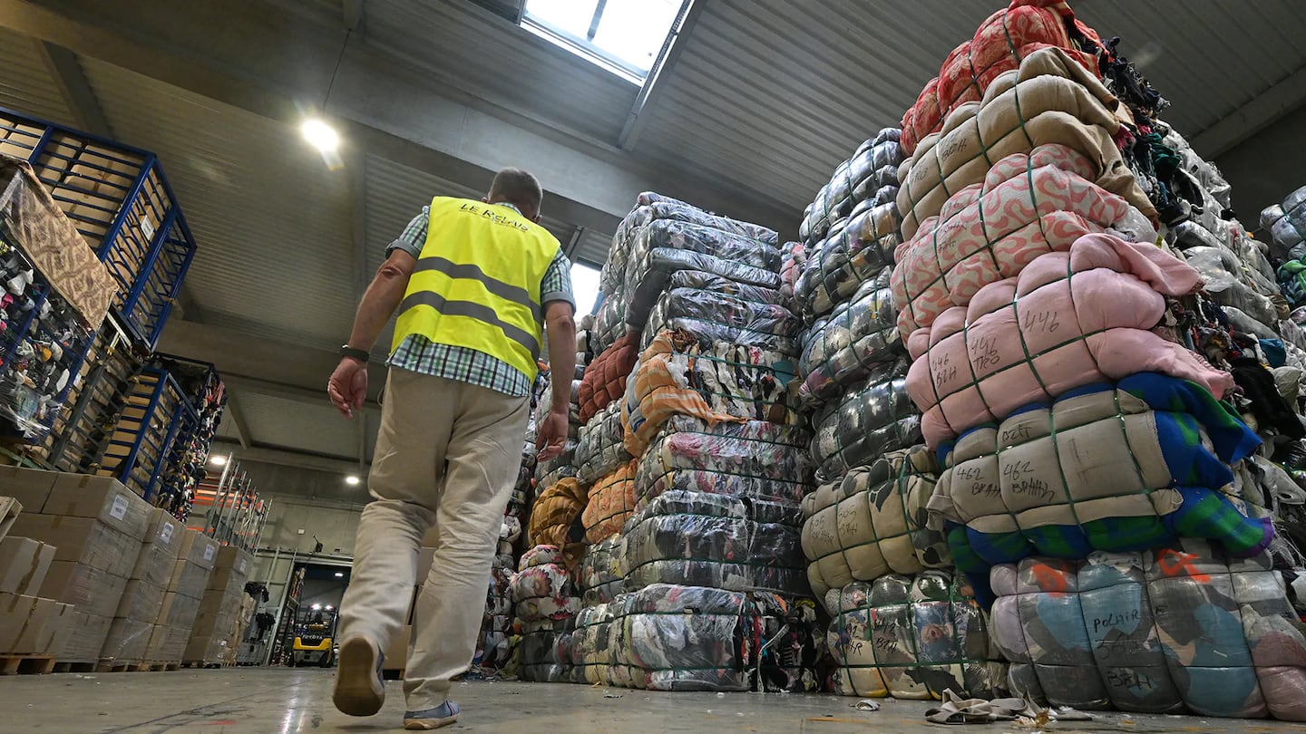 Textile recycling facility