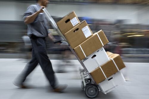 Online Shopping Boom Keeps Hopes High for Air Freight Profits