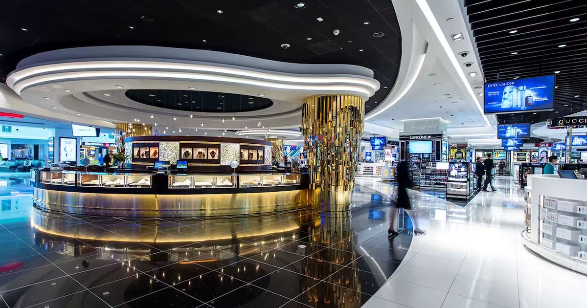 Продажи люксовых брендов падают из-за войны на Ближнем Востоке