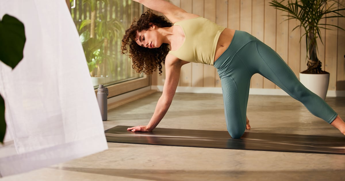 Lululemon Slashes Annual Sales, Profit Forecasts Amid Demand, Tariff Woes Lululemon Slashes Annual Sales, Profit Forecasts Amid Demand, Tariff Woes