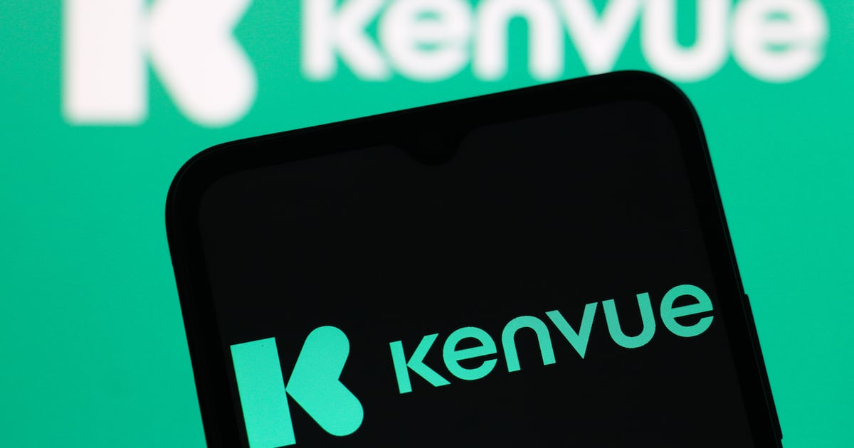 Kenvue’s Options Limited by Trump Tylenol Claims, Considers Beauty Unit Sell-Off Kenvue’s Options Limited by Trump Tylenol Claims, Considers Beauty Unit Sell-Off