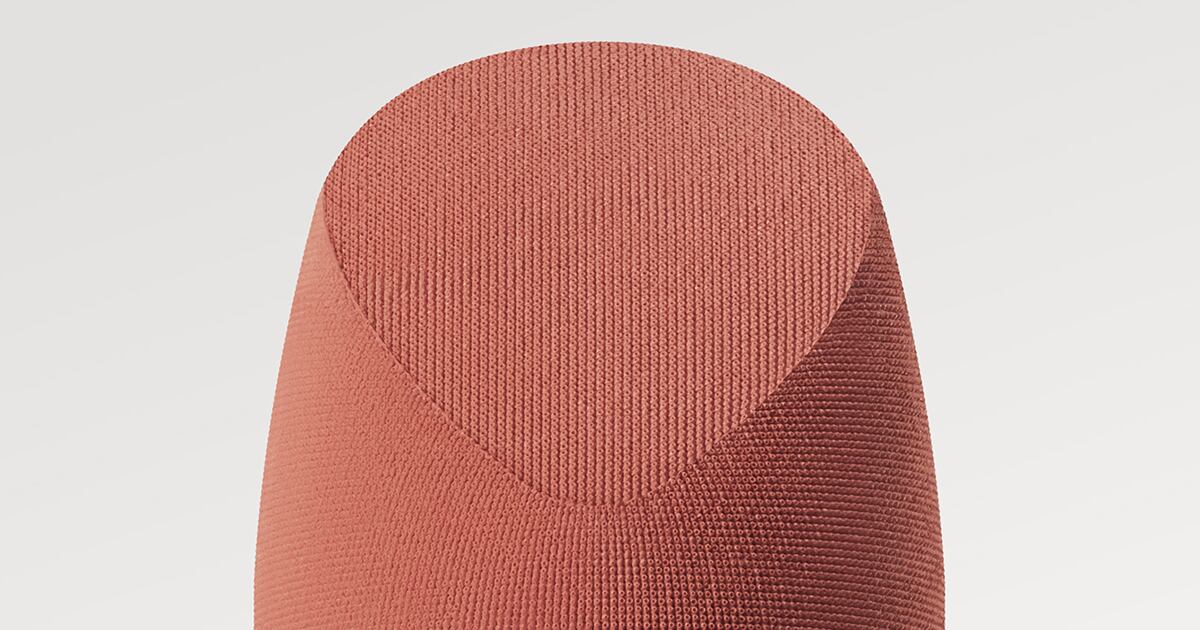 Is Now the Moment for 0 Lipstick? Louis Vuitton Hopes So Is Now the Moment for 0 Lipstick? Louis Vuitton Hopes So