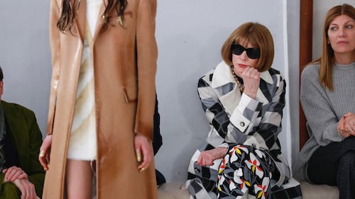 Anna Wintour Is Not Resigning, Says Condé Nast Chief