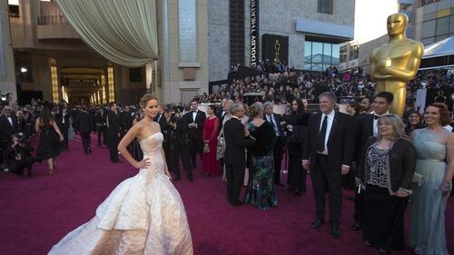 Oscars Red Carpet: A Runway of Sharp Elbows and High Fashion Stakes