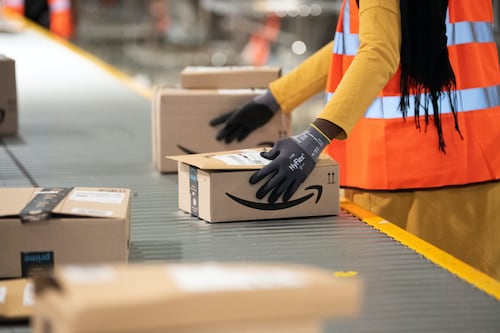 Amazon Prepares for Holiday Sales Rush