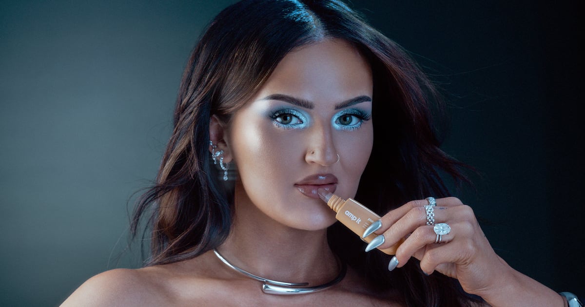 Will Mikayla Nogueira’s Lip Kit Kill the Clean Girl? Will Mikayla Nogueira’s Lip Kit Kill the Clean Girl?