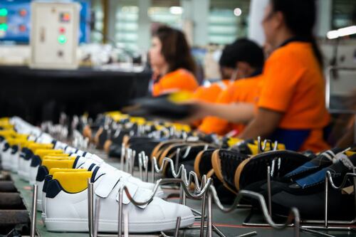 Bits & Bytes | Venture Capitalists Bet on Shoe Start-Ups, JD.com Invests in Luxury Retailer