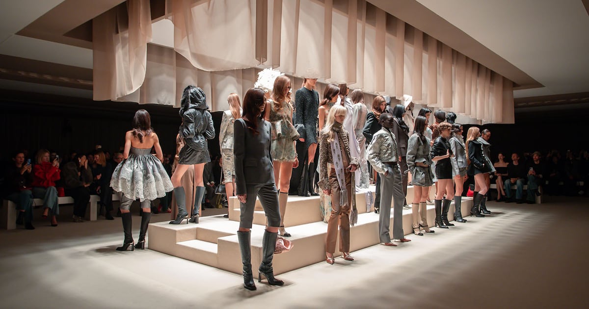 McQueen Returns to London Fashion Week