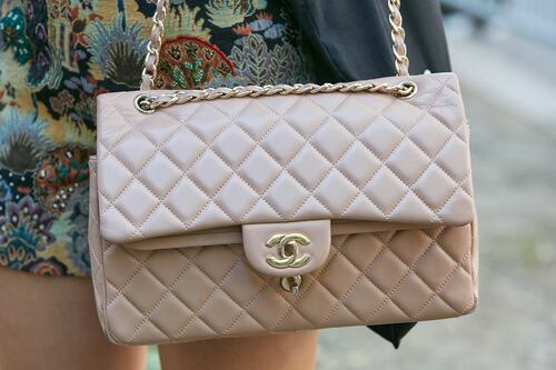 Chanel Restricts Sales to Russians Abroad