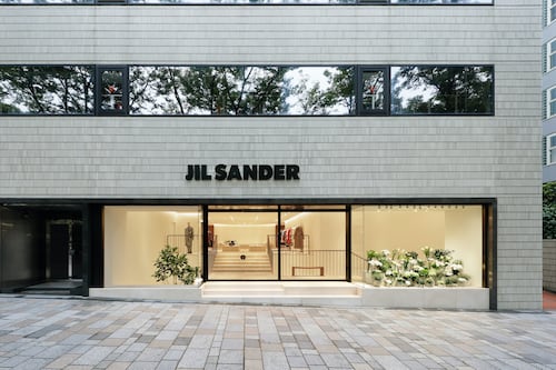 Aren’t Physical Flagships Meant to Entertain? Jil Sander Has Other Ideas.