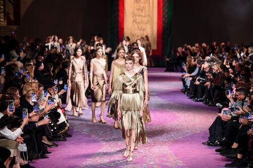Dior Revives Fashion Shows