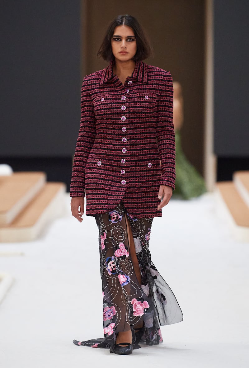 Chanel Spring/Summer 2022 Haute Couture look 19.