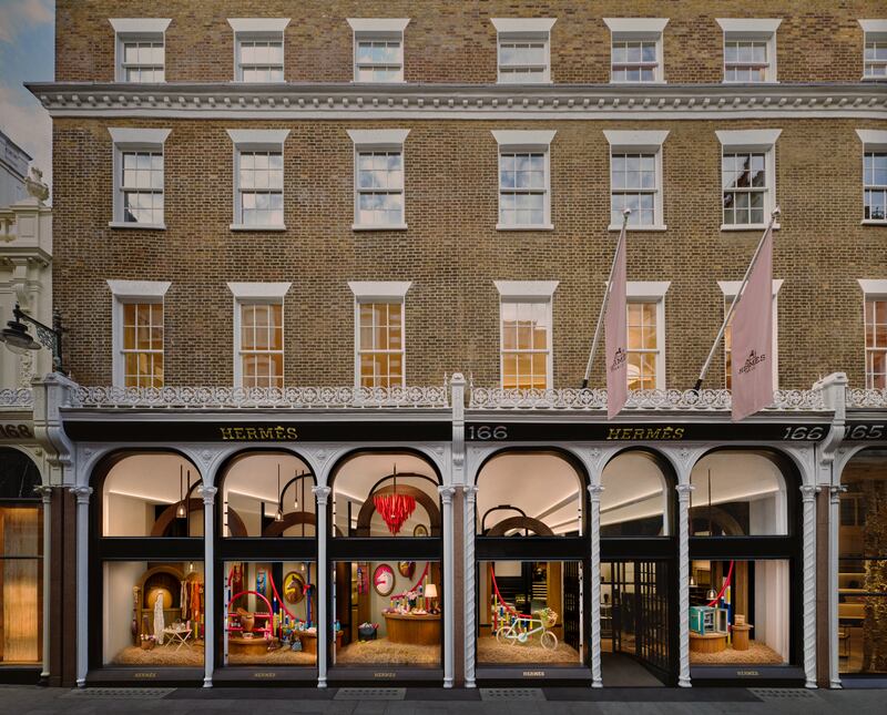 Hermès has unveiled an ultra-luxurious mega-boutique at 166 New Bond Street.