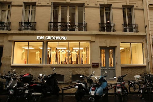 Korea's Tom Greyhound Lands in Paris