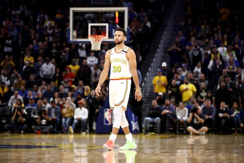 Stephen Curry Is Battling the Clock to Win Over Sneaker Fans