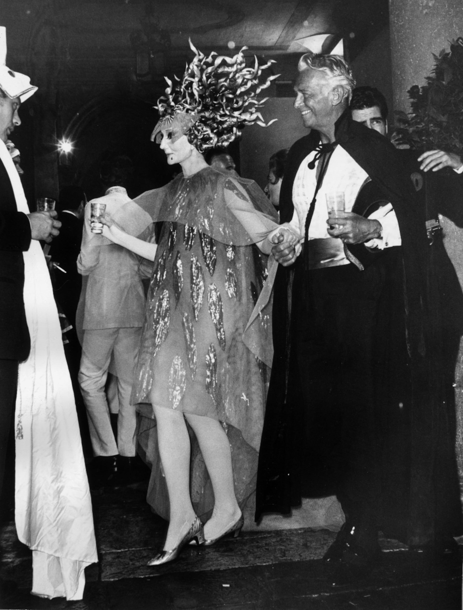jacqueline de ribes dress Jacqueline de Ribes, From Style Icon to Successful Fashion Designer