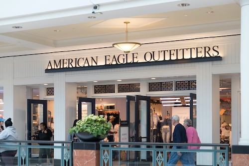 American Eagle Beats Sales Estimates