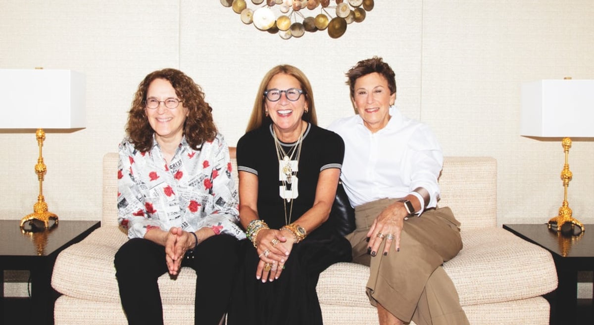 Shelley, Caryn & Lori Hirshleifer