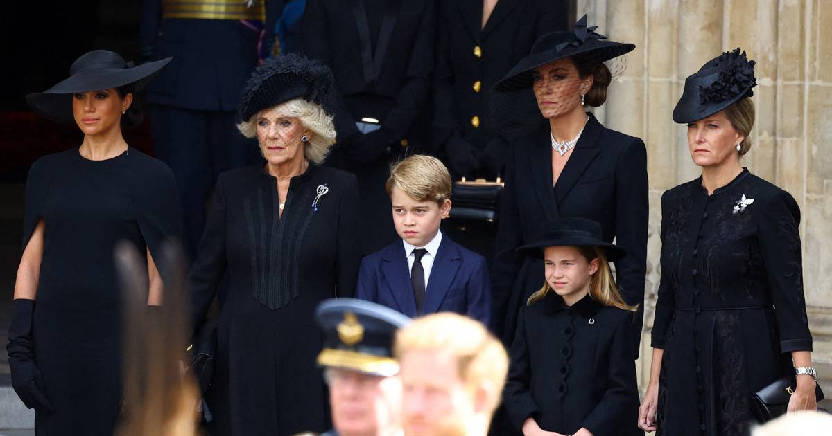 The Queen’s Funeral: Demystifying the Dress Code