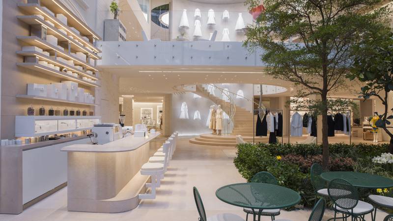 What Makes a Luxury Store Successful