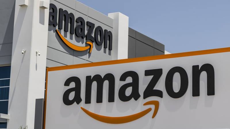 Amazon Posts Small Loss in Australia