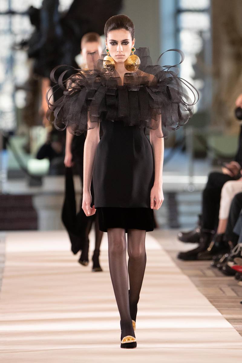 Schiaparelli Spring/Summer 2022 Haute Couture look 23.