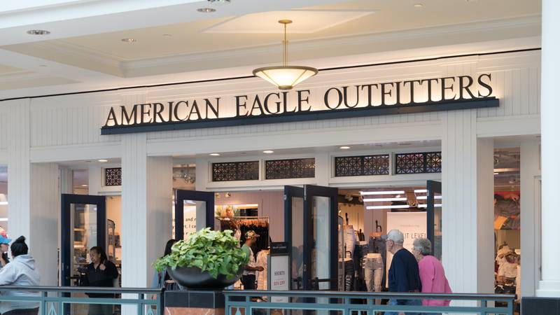 American Eagle Beats Sales Estimates